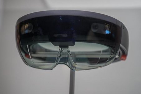 [新闻资讯]华硕或推HoloLens增强现实设备