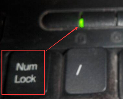 如何让小键盘灯开机就亮