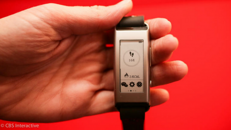 联想加入智能设备混战 推出 e-ink 手环 VB10