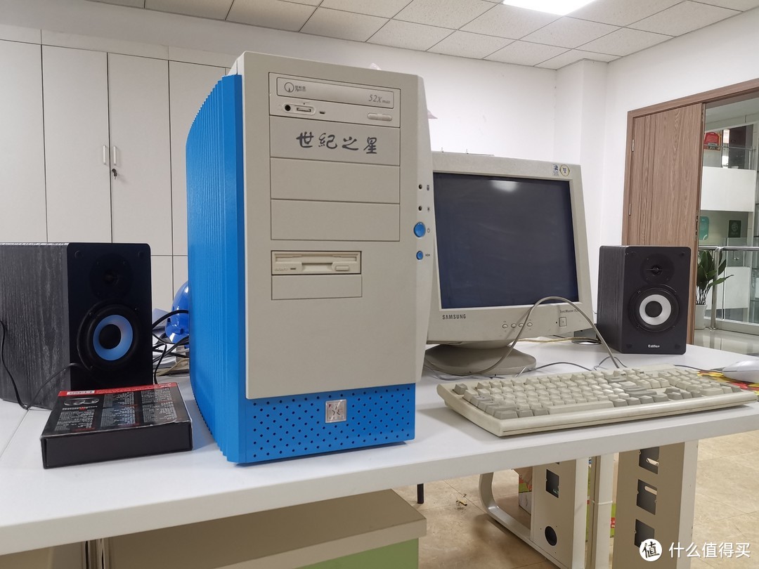 整个电脑之所以被安装, 是因为一个盒子-- 选择了21世纪之星..