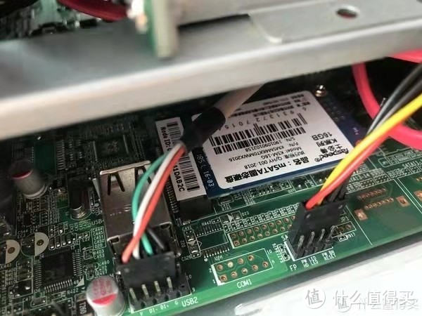 USB前界面连接器和开关