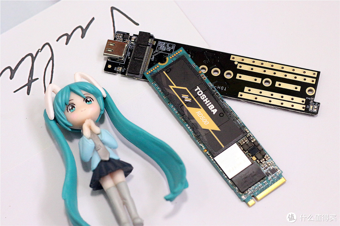 U盘传输慢?用硬盘盒把SSD改成U盘,1秒传1G快乐停不下来