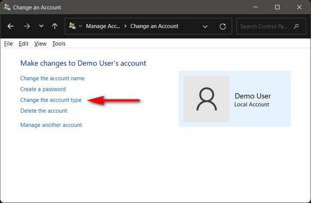 我怎么能换Windows 11专业的管理员?