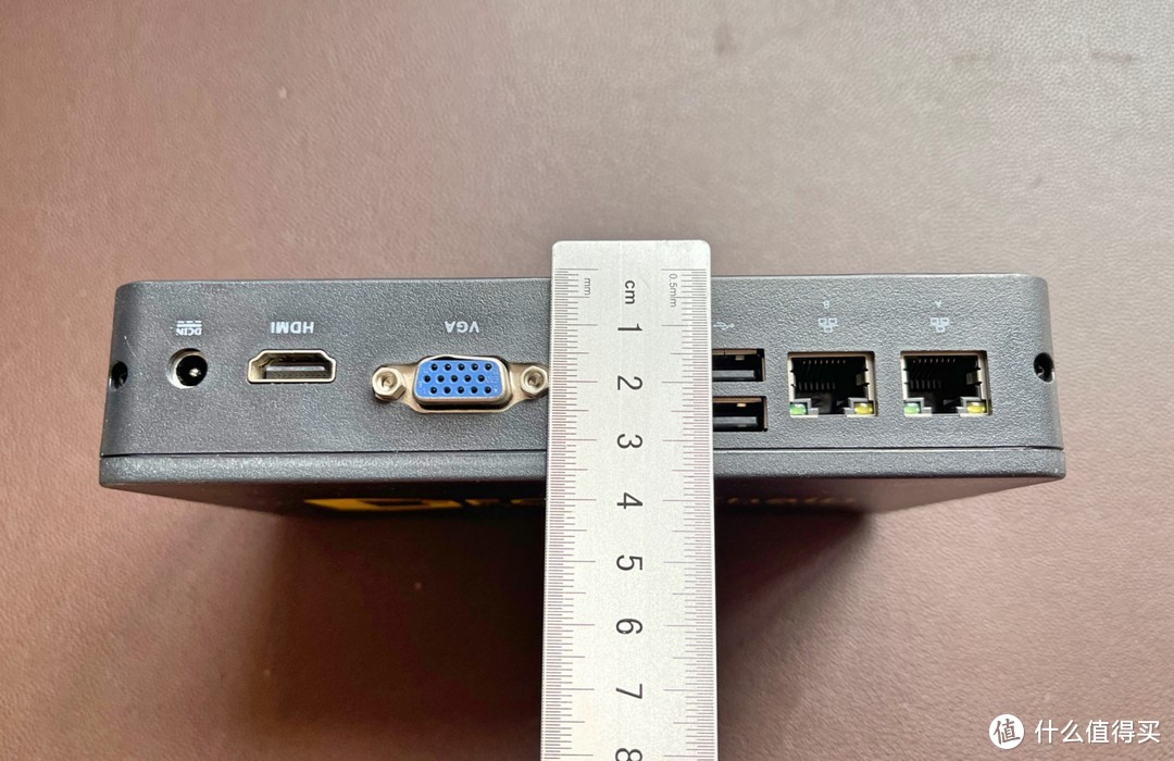 滴滴滴!J1900+4G+64G双千兆软路由简测 仅5W功耗 跑满千兆没毛病