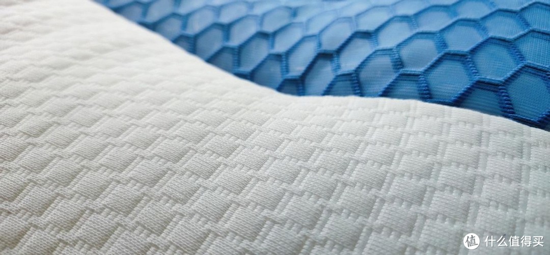 枕高自调安全亲肤，你离深度睡眠仅差一个气囊枕