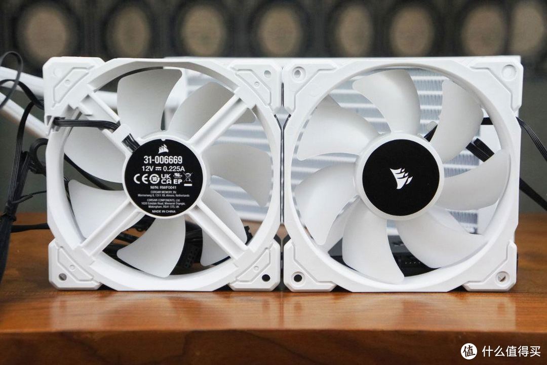 换LCD屏后更好玩，美商海盗船H100i 精英版白色款装机点评