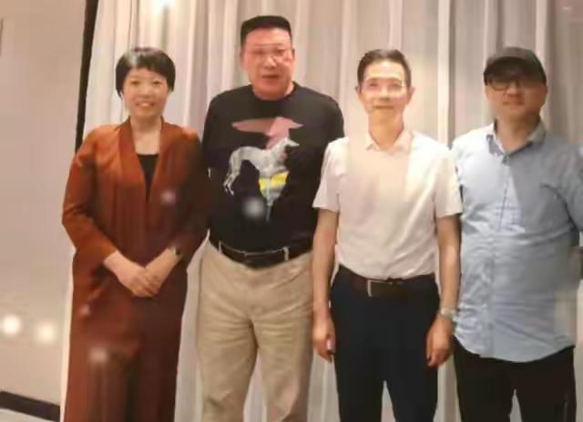 错换人生，意外的U盘问题和潘律李律的犀利承词