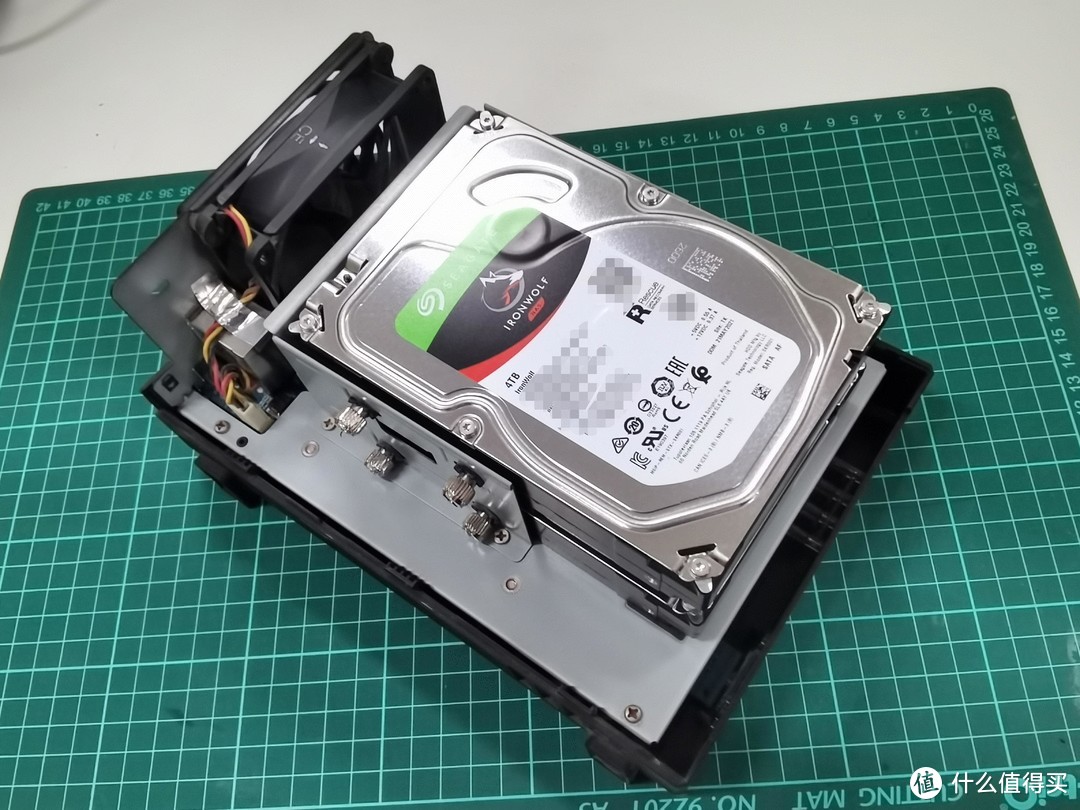 当时没有四个螺旋,四个箱子螺旋被更换