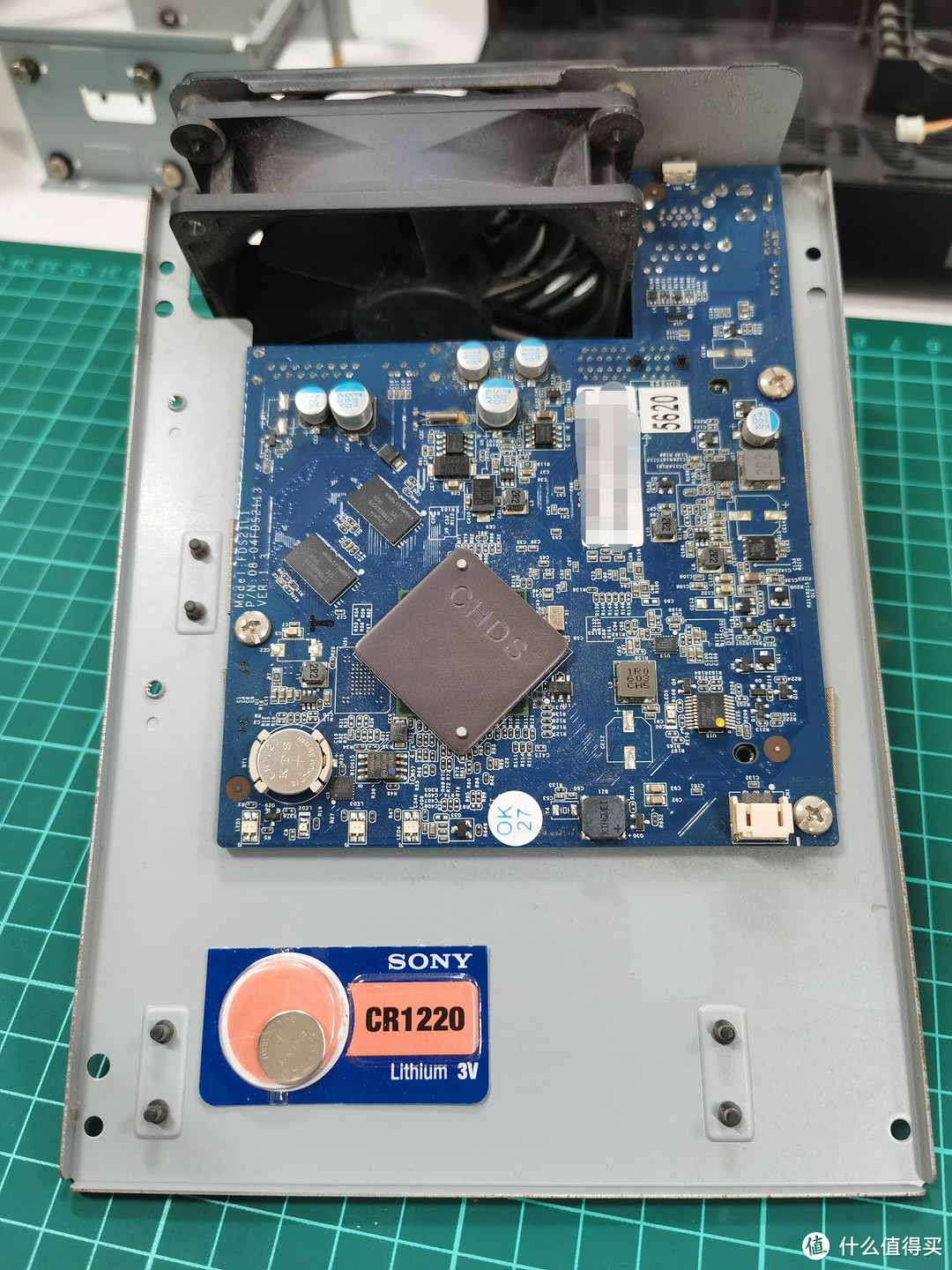 板背面,主要板的单张,注意有空焊接位置